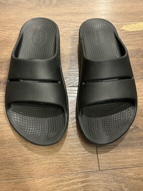 OOFOS OOAHH Slide Sandals Women Size 10 Mens 8 EU 41 Black